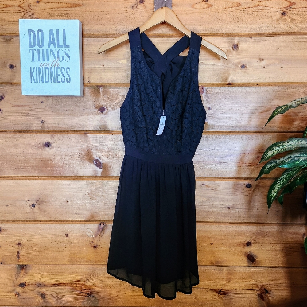 Ark & Co. NWT Lace Chiffon Black Pleated Fit & Flare Dress Bow Cutout Back Sz M